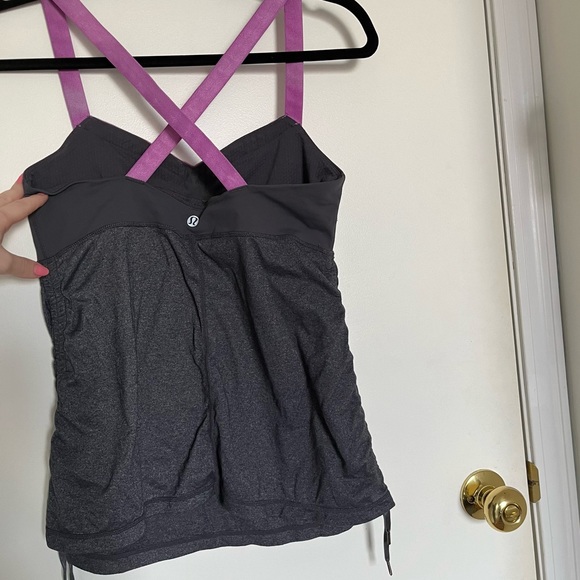 Lululemon sports tank - Picture 3 of 4